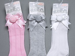 Knee highs for babies with bow and pom pom Knee highs for babies with bow and pom pom