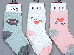 Seamless baby socks with dots and hearts