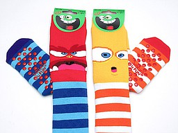 Thick antislip socks for children with faces Thick antislip socks for children with faces
