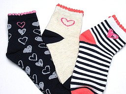 Short socks for children with hearts and stripes Short socks for children with hearts and stripes