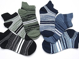 Striped kids sneaker socks without seam from Apollo