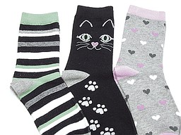 Children's socks with cat, hearts, and stripes