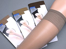 20 denier anti-press knee high in skin tones