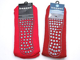Plain men's socks with anti slip in red and navy Plain men's socks with anti slip in red and navy