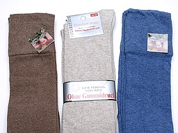 Denim and beige knee highs for men with wide top and flat toe seam