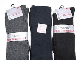 Knee highs for men with wide top and flat seam Knee highs for men with wide top and flat seam