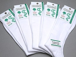 Seamless white med socks for men