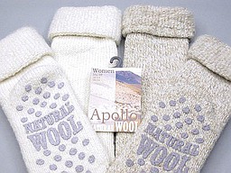 Woolen women's homesocks with anti slip in ecru and beige