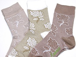 Beige bamboo women's socks with roses