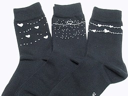 Black women's socks with hearts and wide cuff