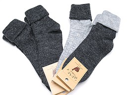 Grey women's socks with alpaca wool