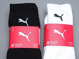 Women's puma sports socks in black and white